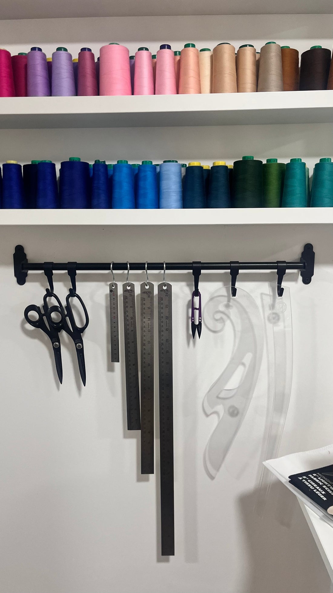 Cómo monté mi estudio de costura soñada (y por qué IKEA fue clave en cada rincón)